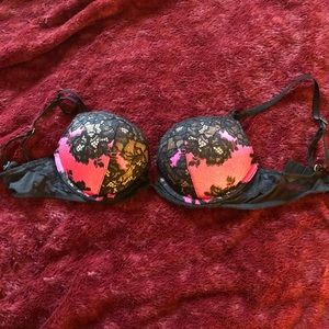 Victoria’s Secret very sexy push-up bra